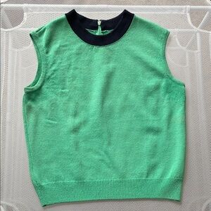 St. John Collection Green Sleeveless Knit Top with Blue Collar